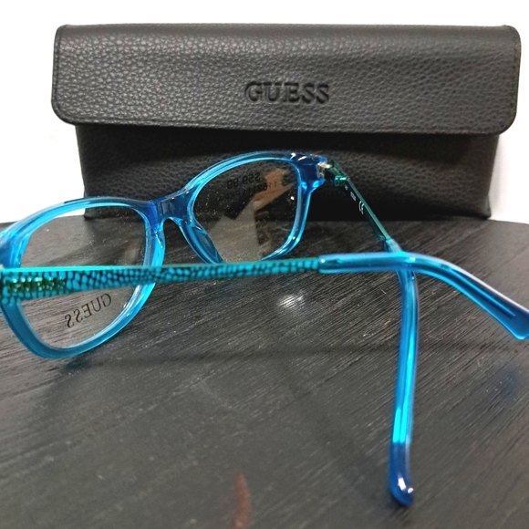 NEW- 3 pc GUESS Eyeglass Bundle blue/crystal frame 48-15-130 petite Case & cloth - Picture 4 of 6